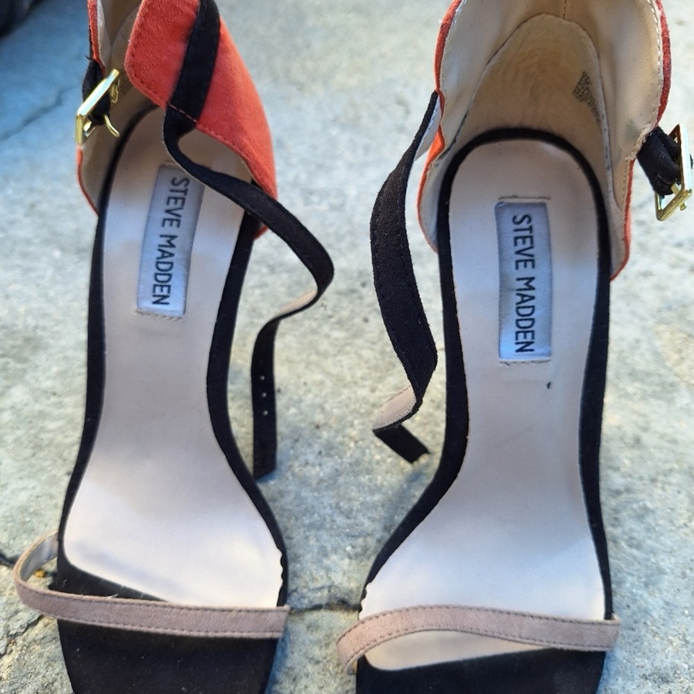 Steve Madden Black and Orange Strappy Heels
